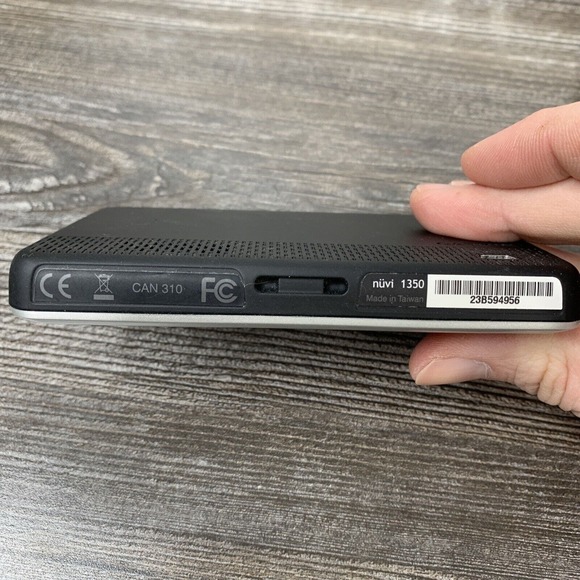 Garmin nuvi 1350 GPS Car Navigation System and Power Cord - Picture 3 of 6